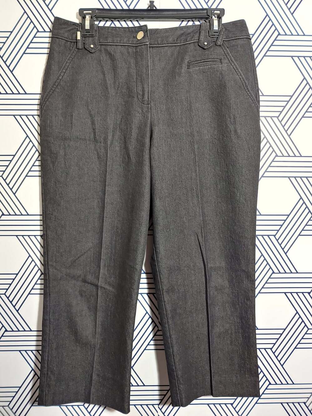 Larry Levine Gaucho Style Capri Size 10